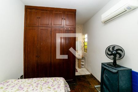 Suíte de casa à venda com 5 quartos, 300m² em União, Belo Horizonte