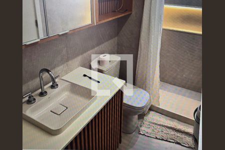 Banheiro  de apartamento à venda com 3 quartos, 94m² em Barra da Tijuca, Rio de Janeiro