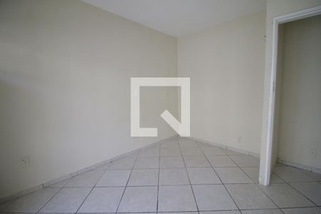 Quarto 1 de casa de condomínio para alugar com 2 quartos, 70m² em Pechincha, Rio de Janeiro