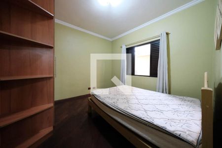 Quarto 1 de casa para alugar com 4 quartos, 300m² em Vila Marieta, São Paulo