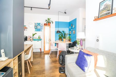Sala de apartamento para alugar com 2 quartos, 58m² em Água Branca, São Paulo