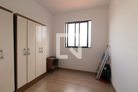 Quarto 1 de apartamento para alugar com 2 quartos, 57m² em Lindoia, Curitiba