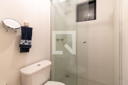 Banheiro Social de apartamento para alugar com 2 quartos, 57m² em Lindoia, Curitiba