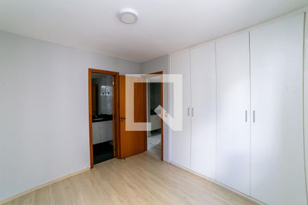 Suíte de apartamento para alugar com 2 quartos, 72m² em Lourdes, Belo Horizonte