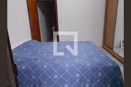 Casa à venda com 4 quartos, 240m² em Jardim Las Vegas, Santo André