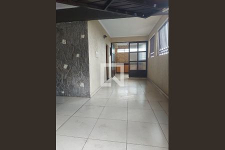 Área externa de casa para alugar com 3 quartos, 185m² em Vila Mussolini, São Bernardo do Campo