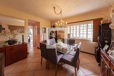 Casa à venda com 6 quartos, 450m² em Pendotiba, Niterói