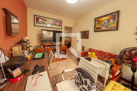Casa à venda com 6 quartos, 450m² em Pendotiba, Niterói