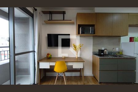 Sala de kitnet/studio para alugar com 1 quarto, 28m² em Liberdade, São Paulo