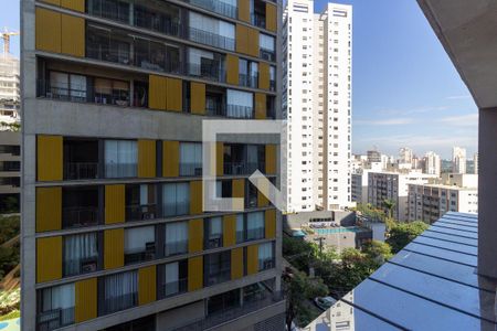 Vista/Varanda de kitnet/studio para alugar com 1 quarto, 27m² em Sumarezinho, São Paulo