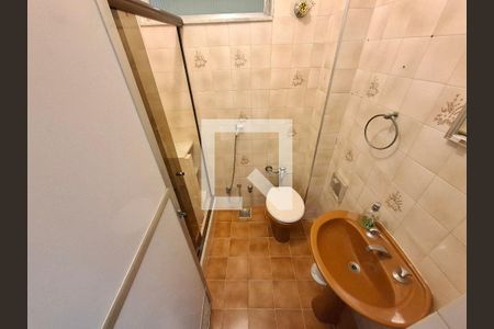 Banheiro  de apartamento à venda com 2 quartos, 65m² em Botafogo, Rio de Janeiro