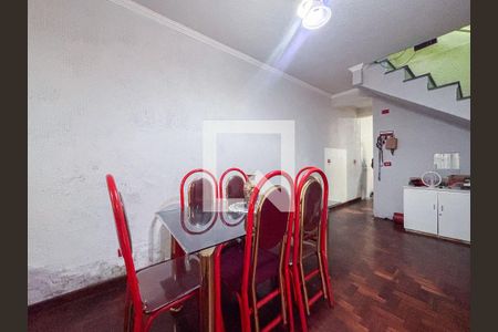 Casa à venda com 4 quartos, 250m² em Vila Jacuí, São Paulo