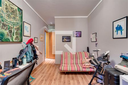 Casa à venda com 3 quartos, 246m² em Chácara Monte Alegre, São Paulo