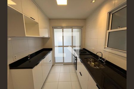Apartamento à venda com 1 quarto, 57m² em Cambuí, Campinas