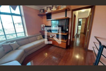 Casa à venda com 4 quartos, 343m² em Jardim das Vertentes, São Paulo