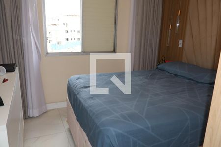 Quarto 1 de apartamento para alugar com 2 quartos, 58m² em Vila Ivone, São Paulo