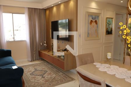 Sala de apartamento para alugar com 2 quartos, 58m² em Vila Ivone, São Paulo