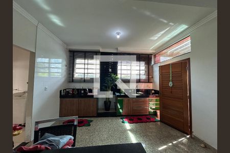 Casa de Condomínio à venda com 5 quartos, 1000m² em Quintas do Jacubá, Contagem