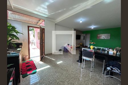 Casa de Condomínio à venda com 5 quartos, 1000m² em Quintas do Jacubá, Contagem
