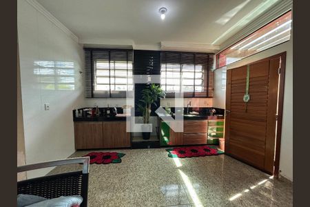 Casa de Condomínio à venda com 5 quartos, 1000m² em Quintas do Jacubá, Contagem