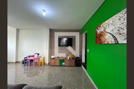 Casa de Condomínio à venda com 5 quartos, 1000m² em Quintas do Jacubá, Contagem