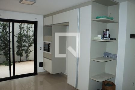 Casa de Condomínio para alugar com 3 quartos, 157m² em Parque Rincao, Cotia