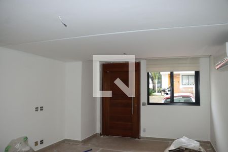 Casa de Condomínio para alugar com 3 quartos, 157m² em Parque Rincao, Cotia