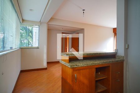Sala  de apartamento para alugar com 3 quartos, 98m² em Rio Branco, Porto Alegre
