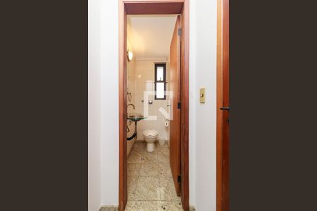 Lavabo de apartamento para alugar com 4 quartos, 105m² em Parque Colonial, São Paulo