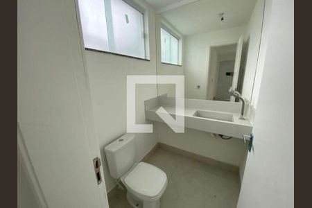 Casa de Condomínio para alugar com 4 quartos, 220m² em Vargem Pequena, Rio de Janeiro