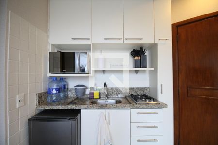 Sala/Cozinha de apartamento para alugar com 1 quarto, 45m² em Paraíso do Morumbi, São Paulo