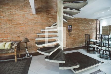 Escada de casa à venda com 3 quartos, 315m² em Limão, São Paulo