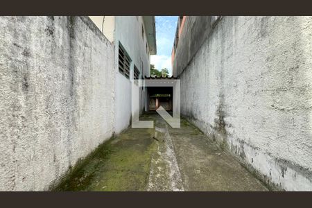 Garagem de casa para alugar com 4 quartos, 218m² em Jardim Marilu, São Paulo