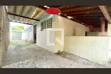 Quintal de casa para alugar com 4 quartos, 218m² em Jardim Marilu, São Paulo
