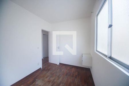 quarto 1 de apartamento para alugar com 3 quartos, 62m² em Buritis, Belo Horizonte