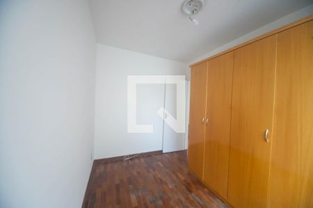 quarto 2 de apartamento para alugar com 3 quartos, 62m² em Buritis, Belo Horizonte
