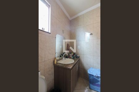 Banheiro da Suíte de casa para alugar com 3 quartos, 144m² em Minas Caixa, Belo Horizonte