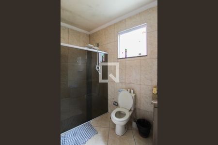 Banheiro da Suíte de casa para alugar com 3 quartos, 144m² em Minas Caixa, Belo Horizonte