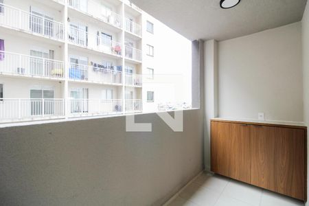 Varanda e Area de Serviço  de apartamento para alugar com 3 quartos, 60m² em Belenzinho, São Paulo