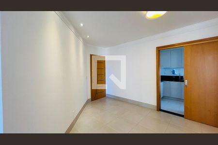 Apartamento à venda com 2 quartos, 77m² em Vila Itapura, Campinas
