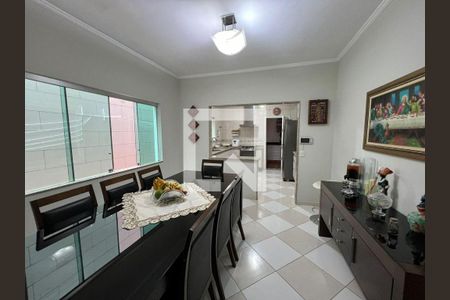 Casa à venda com 3 quartos, 175m² em Vila Bertioga, São Paulo