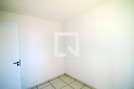 Quarto 2 de apartamento para alugar com 2 quartos, 41m² em Parque Colúmbia, Rio de Janeiro