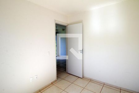 Quarto 1 de apartamento para alugar com 2 quartos, 41m² em Parque Colúmbia, Rio de Janeiro