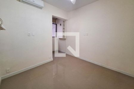 Suíte 1 de apartamento para alugar com 3 quartos, 110m² em Icaraí, Niterói