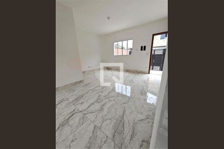 Casa à venda com 2 quartos, 73m² em Vila Aurea, São Paulo