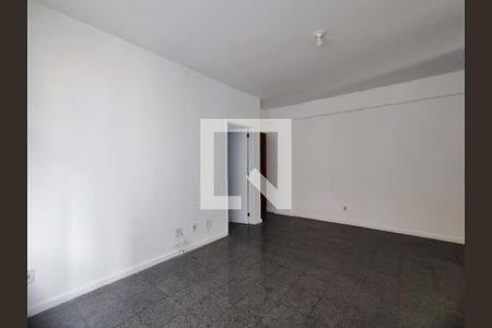 Sala de apartamento para alugar com 2 quartos, 70m² em Barra da Tijuca, Rio de Janeiro