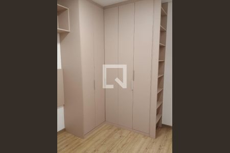 Quarto de apartamento para alugar com 2 quartos, 52m² em Alphaville Empresarial, Barueri
