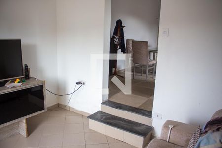 Sala de casa para alugar com 3 quartos, 50m² em Santa Luzia, Ribeirão Pires