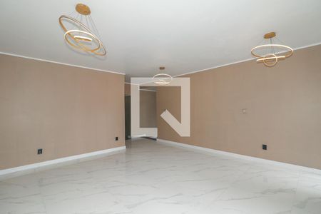 Sala de casa à venda com 3 quartos, 223m² em Jardim Lindóia, Porto Alegre