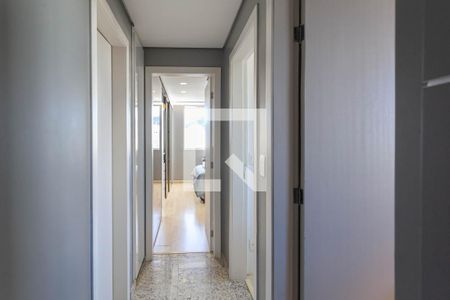Corredor de apartamento para alugar com 3 quartos, 89m² em Castelo, Belo Horizonte